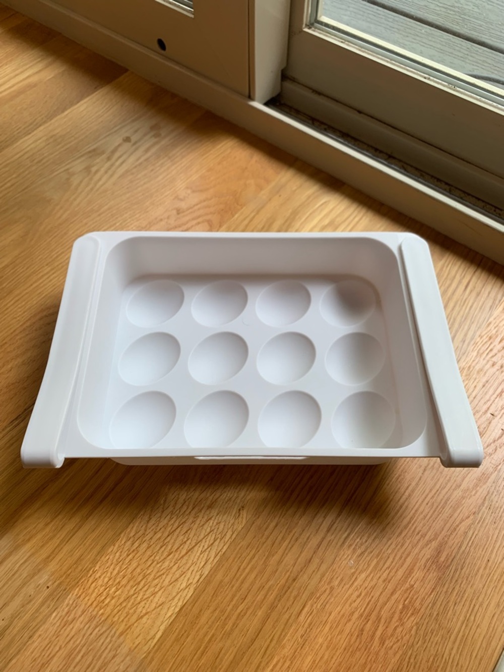 Hanging fridge basket